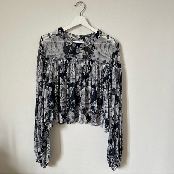 Intermix Charlotte Pleated Floral Boxy Silk Blouse In Navy Size M - Picture 4 of 12